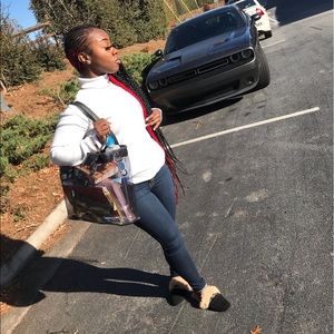 Meet your Posher, Fatima